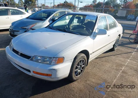 1996 Honda Accord Lx/Ex z USA, uszkodzony, nr VIN 1HGCD5632TA093295